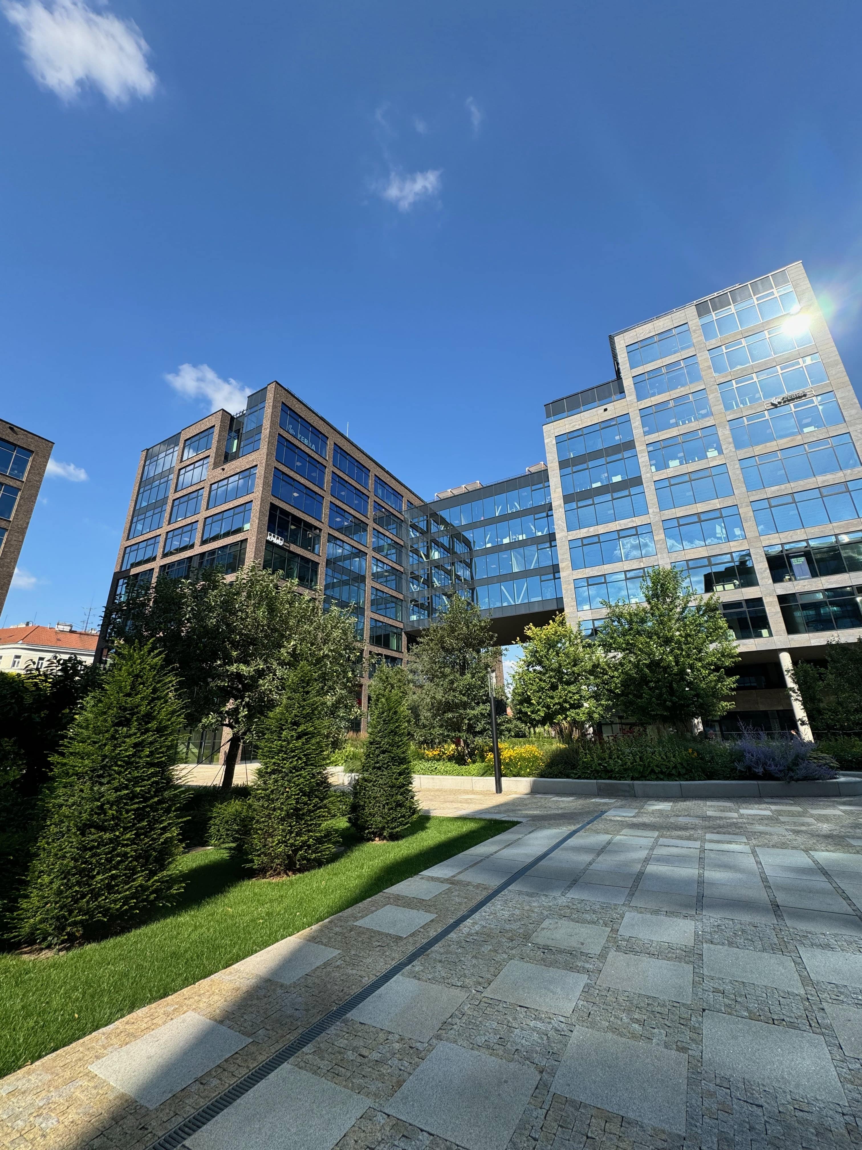 Ofixiu | realitní kancelář